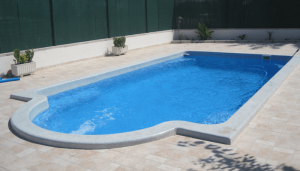 Una piscina con acabado especial de Freedom Pools Center