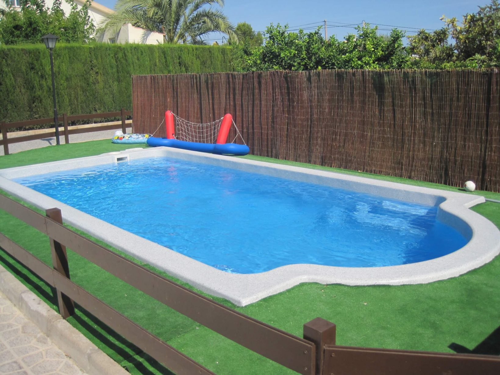 Modelo lagoona de piscina de Freedom Pools Center